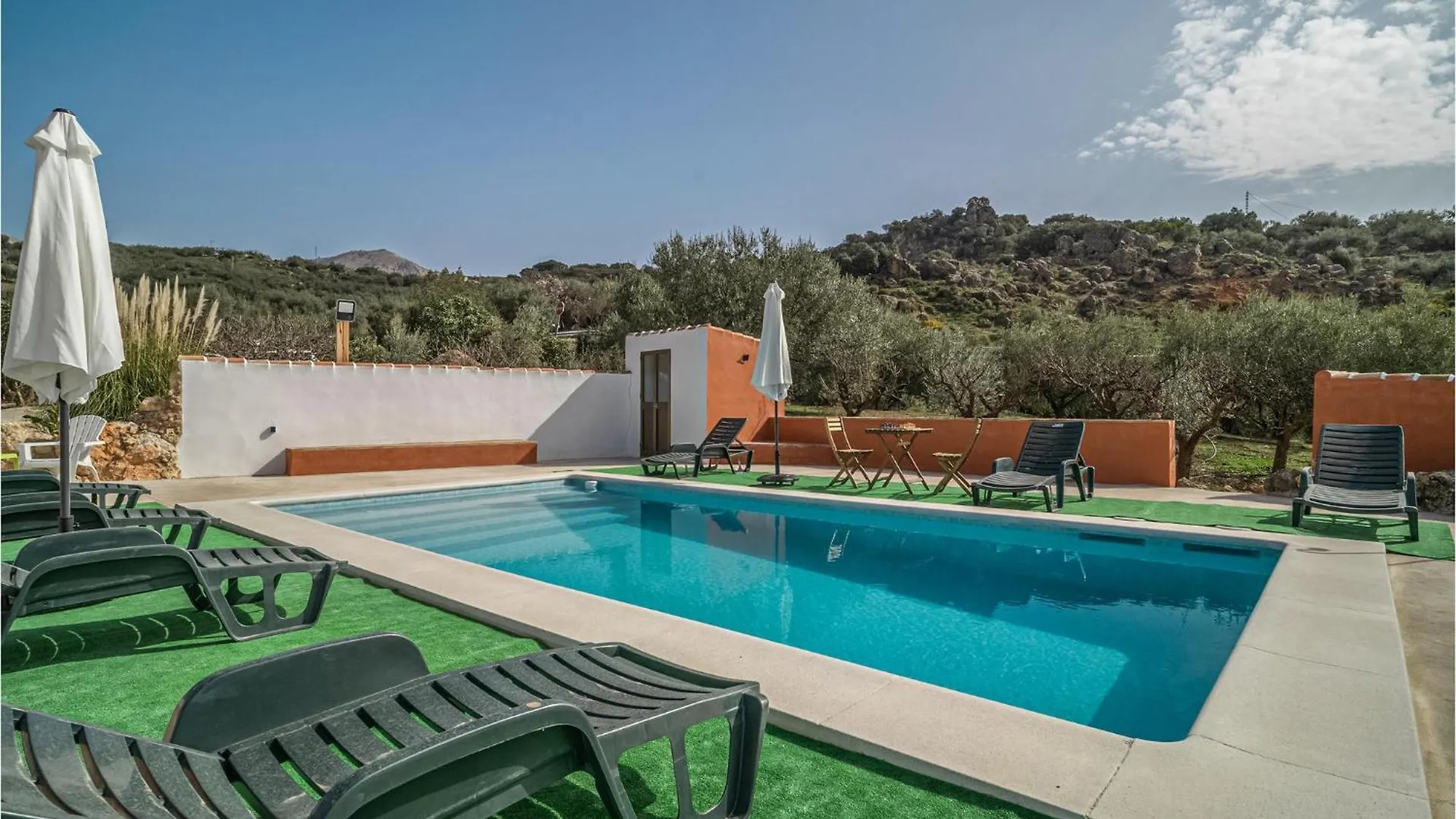 Holiday home 5 Bedroom Lovely Home In Periana