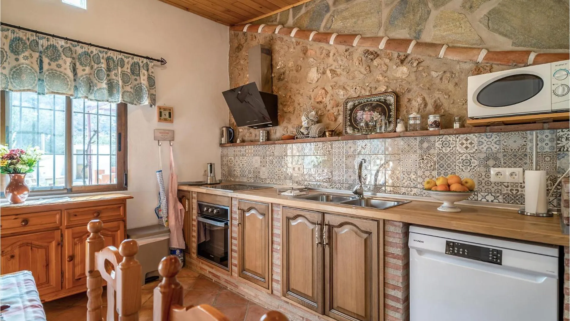 5 Bedroom Lovely Home In Periana Spain